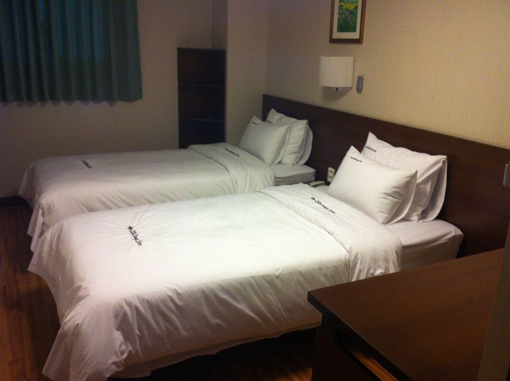 Global Inn Seoul Dongdaemun City Days Inn Exteriör bild