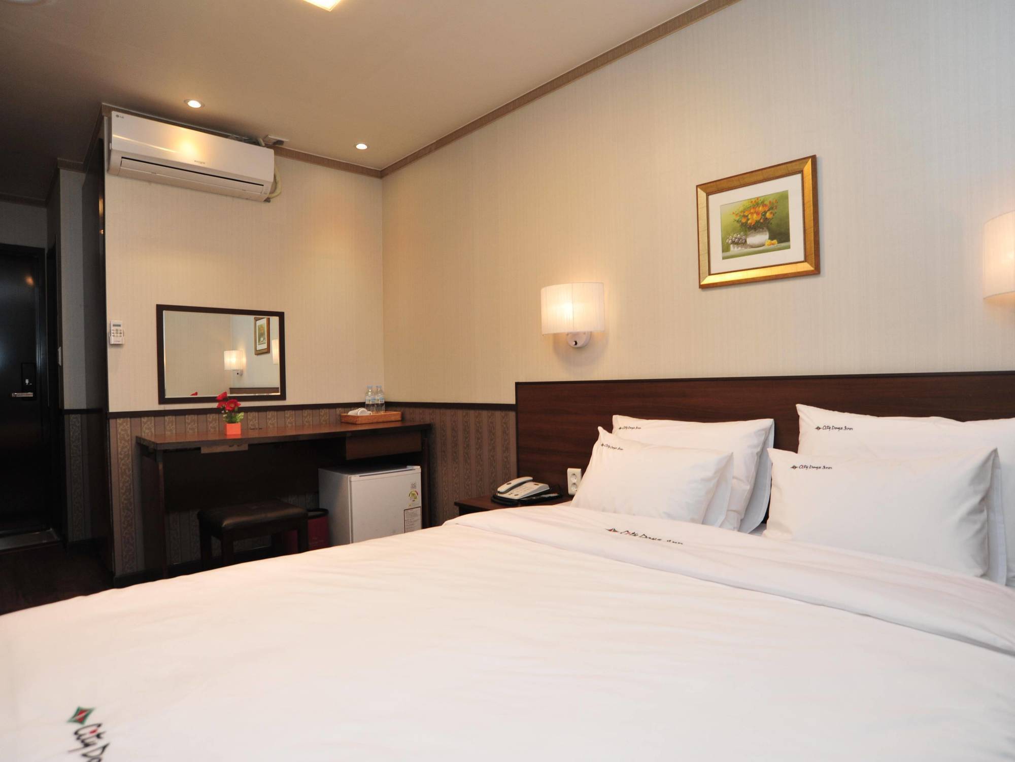 Global Inn Seoul Dongdaemun City Days Inn Exteriör bild