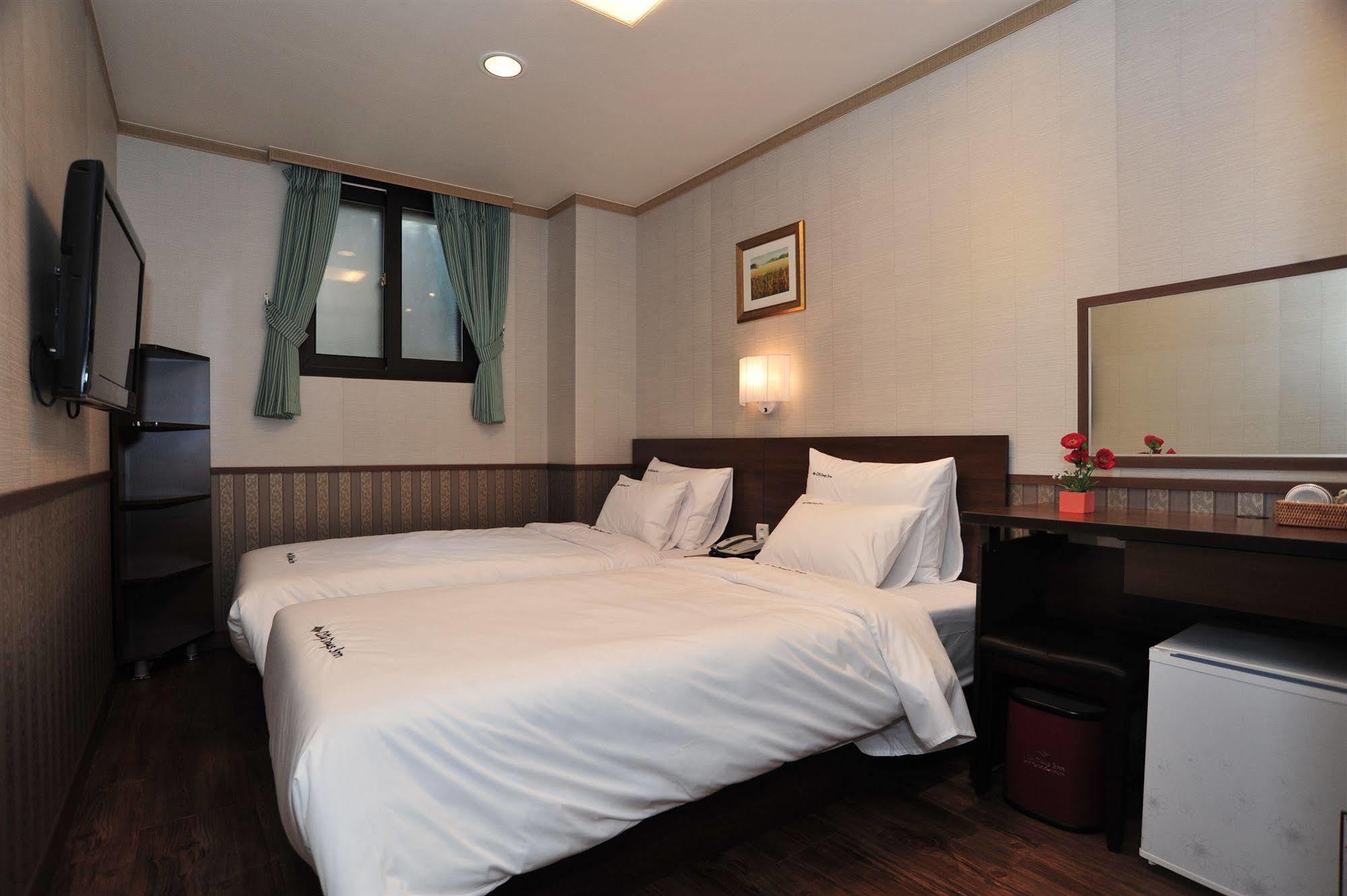 Global Inn Seoul Dongdaemun City Days Inn Exteriör bild
