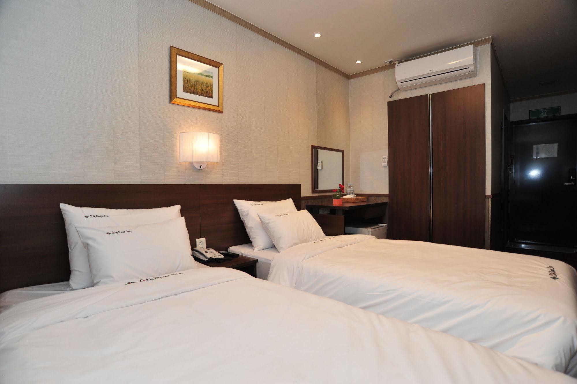 Global Inn Seoul Dongdaemun City Days Inn Exteriör bild